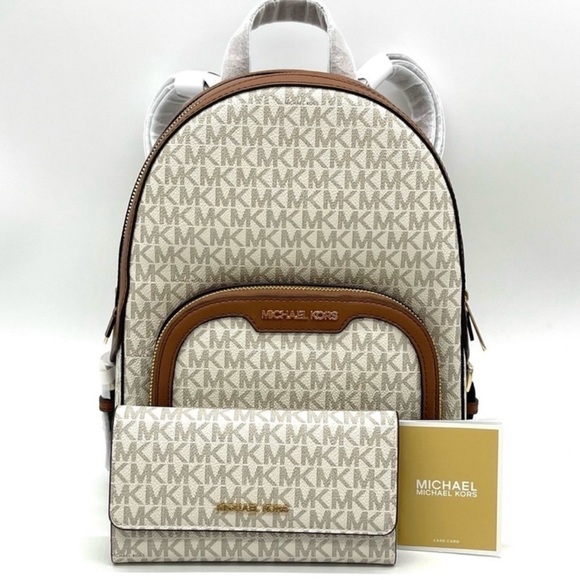 Michael Kors Jaycee Medium Zip Packet Backpack & LG Trifold
Wallet Vanilla - Picture 1 of 12